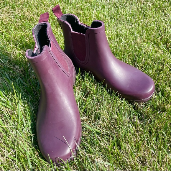 purple ankle rain boots - Picture 2 of 5